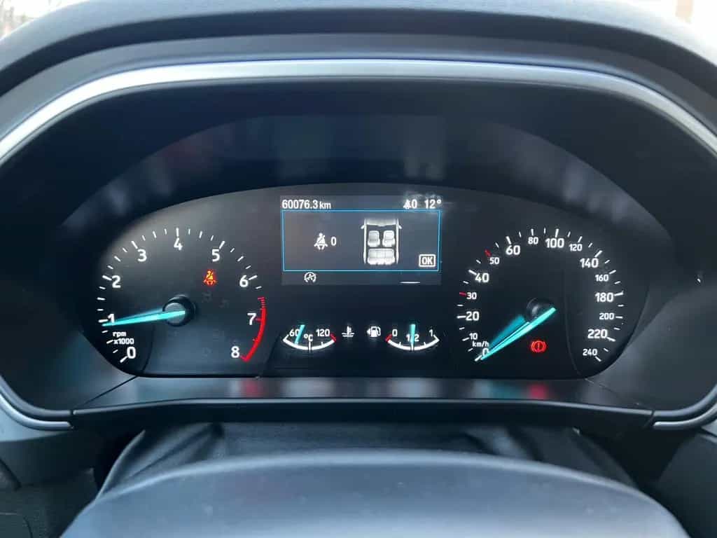 Ford Focus Lim. Cool & Connect 05/2021-photo-10