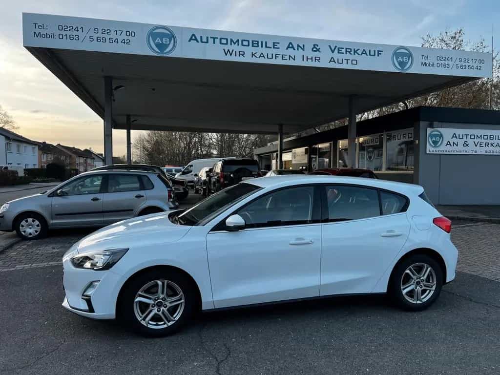 Ford Focus Lim. Cool & Connect 05/2021-photo-17