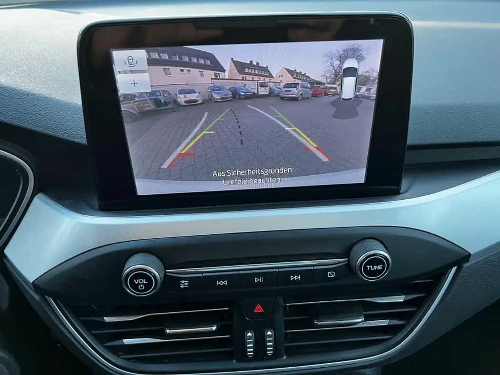 Ford Focus Lim. Cool & Connect 05/2021-photo-18