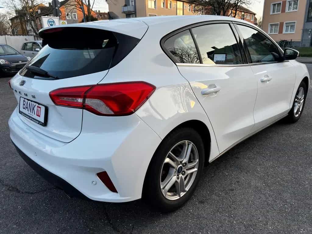 Ford Focus Lim. Cool & Connect 05/2021-photo-3