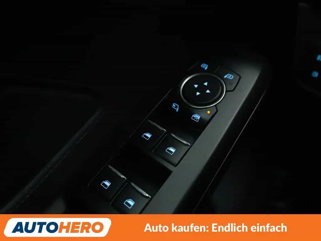 Ford Focus 1.5 EcoBoost ST-Line Aut*NAVI*LED*TEMPO* 02/2020-photo-25