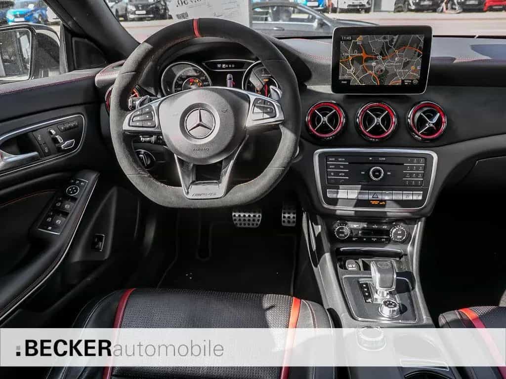 Mercedes-Benz CLA 45 AMG Shooting Brake CLA 45 SB Performance Sitze Drivers Package PANO 09/2018-photo-3