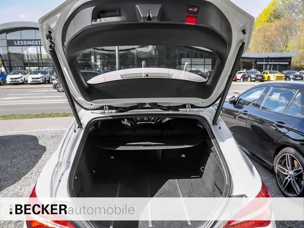 Mercedes-Benz CLA 45 AMG Shooting Brake CLA 45 SB Performance Sitze Drivers Package PANO 09/2018-photo-9