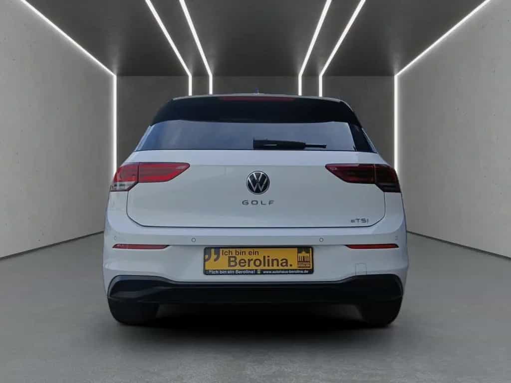 Volkswagen Golf VIII 1.0 eTSI Life DSG *PANO*NAV*ACC*SHZ* 05/2022-photo-4