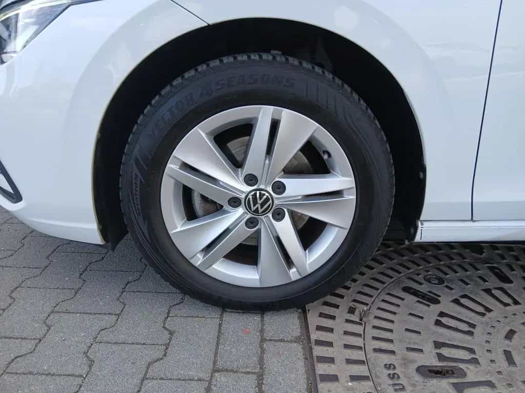 Volkswagen Golf VIII 1.0 eTSI Life DSG *PANO*NAV*ACC*SHZ* 05/2022-photo-6