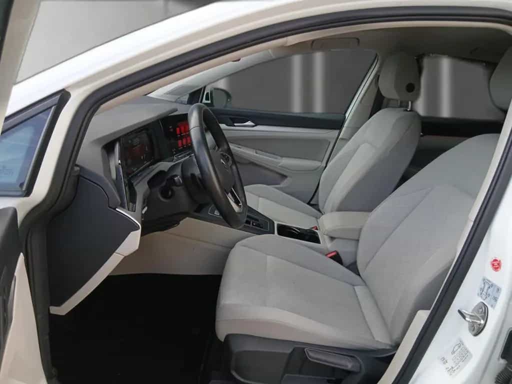 Volkswagen Golf VIII 1.0 eTSI Life DSG *PANO*NAV*ACC*SHZ* 05/2022-photo-9