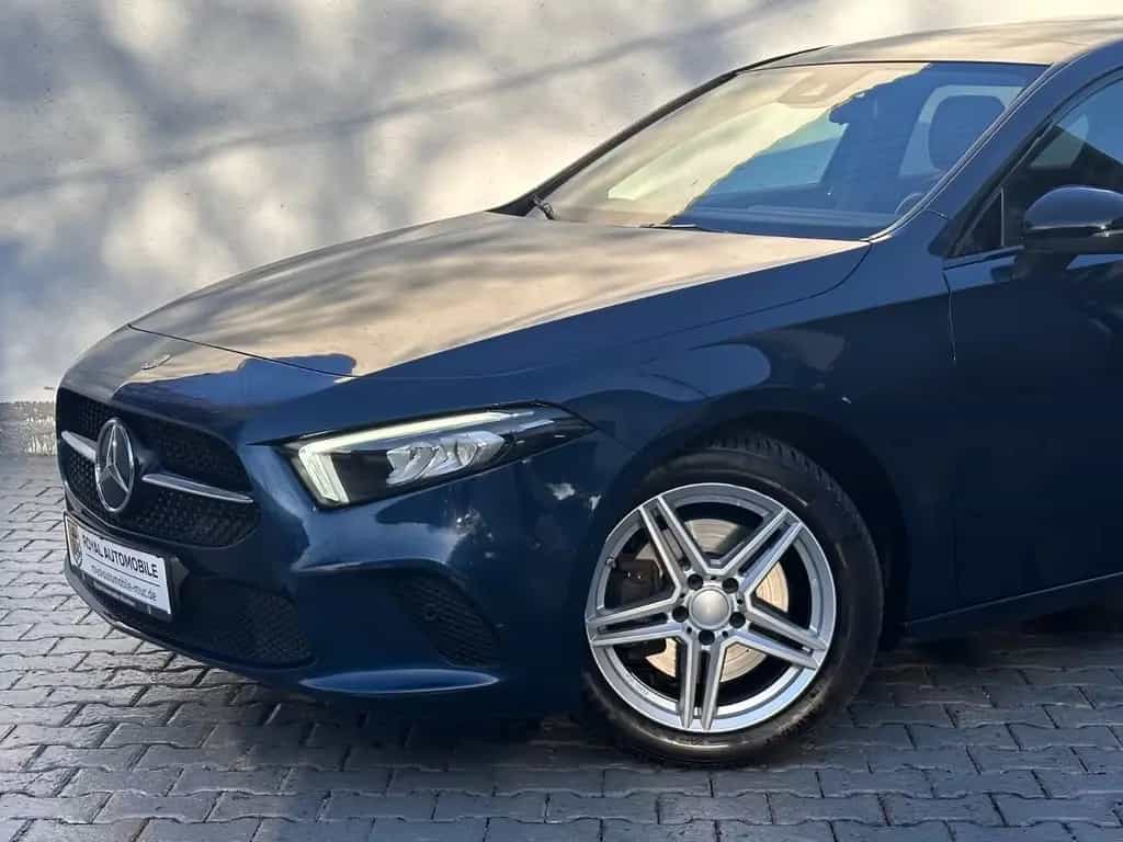 Mercedes-Benz A-Class 4Matic/Night-Paket/Pano/Kamera/LED/Leder 05/2019-photo-1