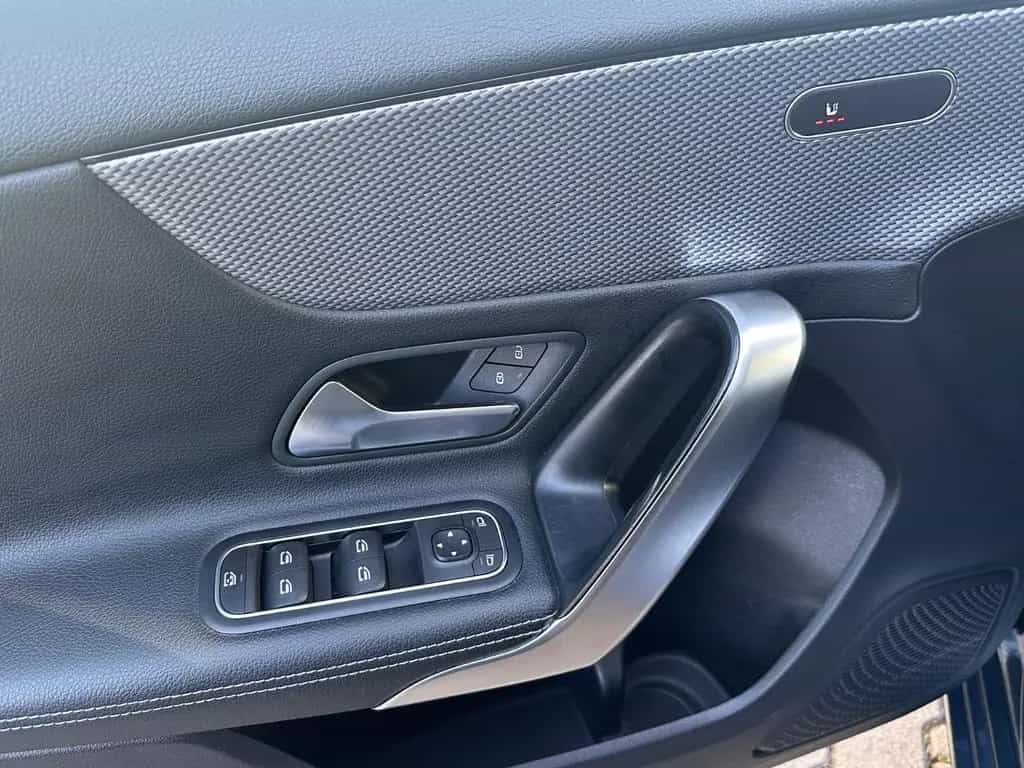 Mercedes-Benz A-Class 4Matic/Night-Paket/Pano/Kamera/LED/Leder 05/2019-photo-12