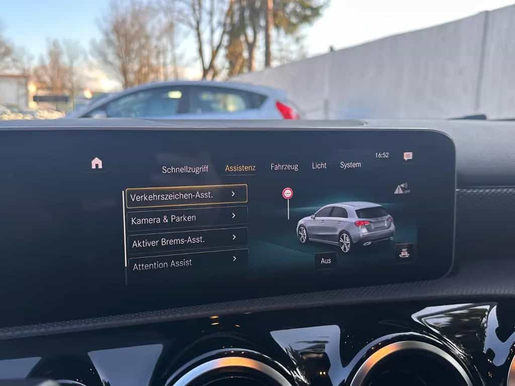 Mercedes-Benz A-Class 4Matic/Night-Paket/Pano/Kamera/LED/Leder 05/2019-photo-21