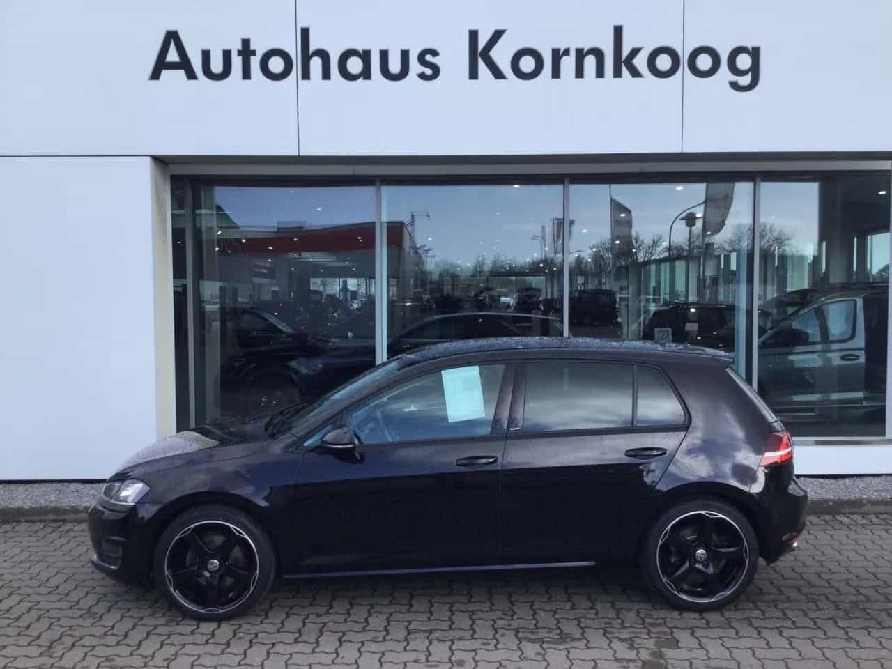 Volkswagen Golf 03/2016-photo-0