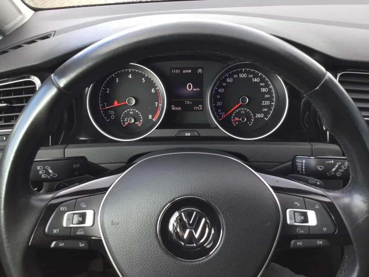 Volkswagen Golf 03/2016-photo-9