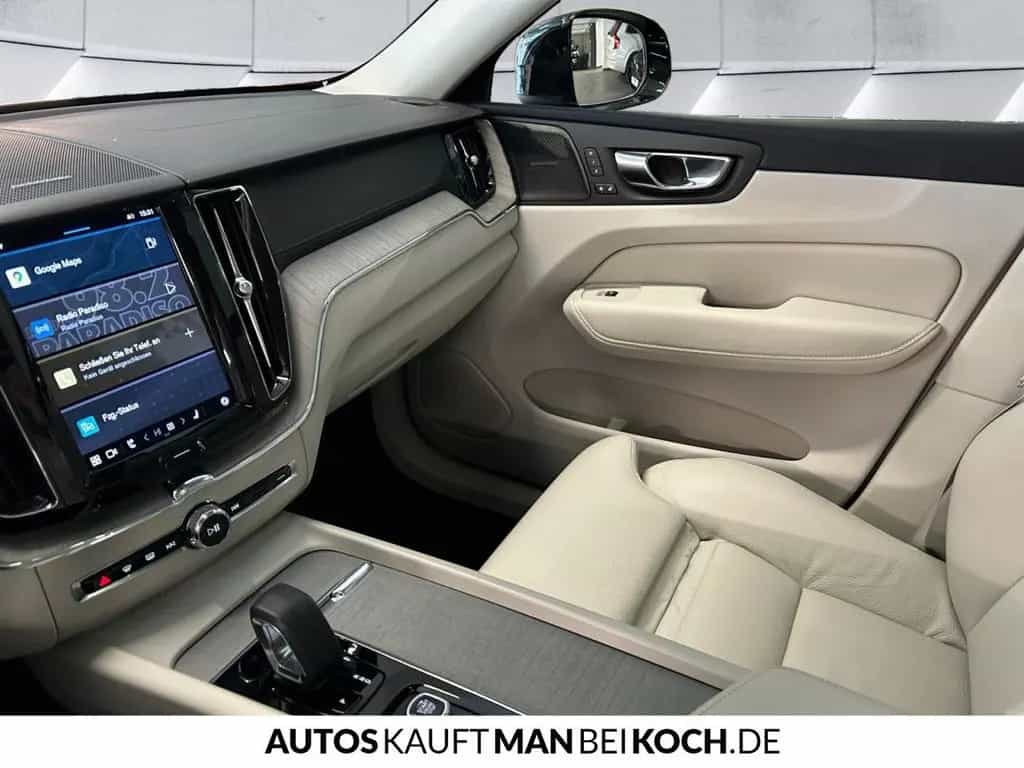 Volvo XC60 B5 AWD Ultimate Bright ACC BLIS PANO HUD H& 11/2022-photo-21