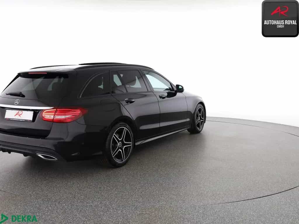 Mercedes-Benz C-Class 220 d T 3x AMG NIGHT PANO,WIDE,KAMERA,AHK,SH 10/2019-photo-4