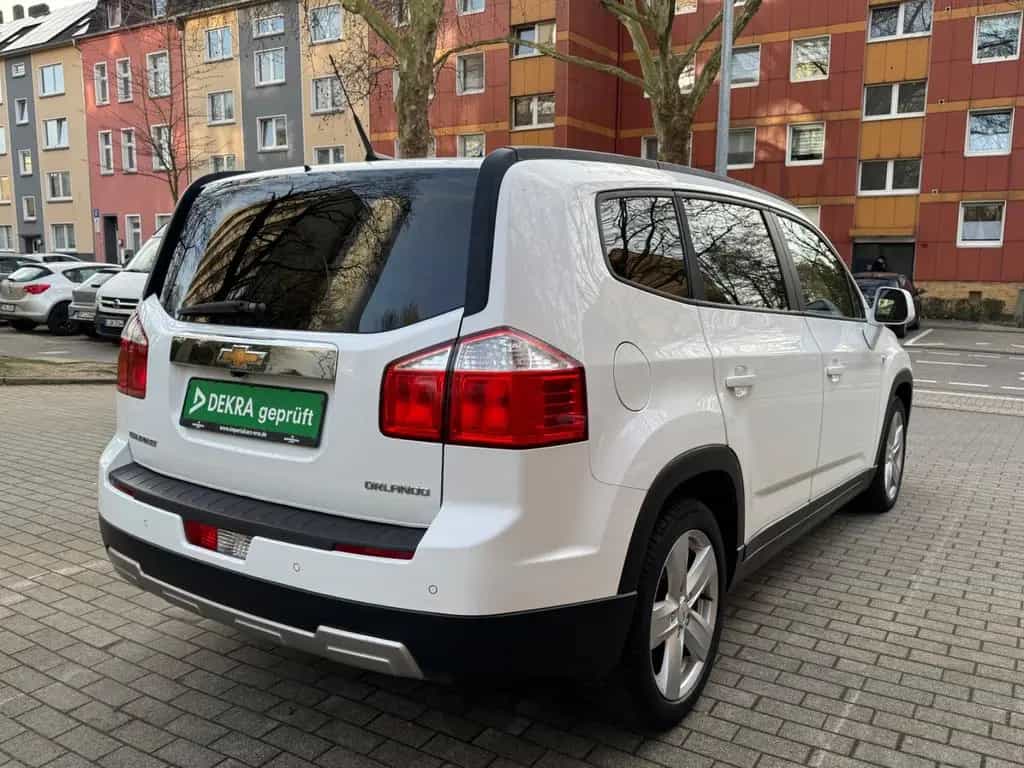 Chevrolet Orlando 1.4T LTZ/7-SITZER/NAVI/R-KAMERA/GEPFLEGT 04/2013-photo-2