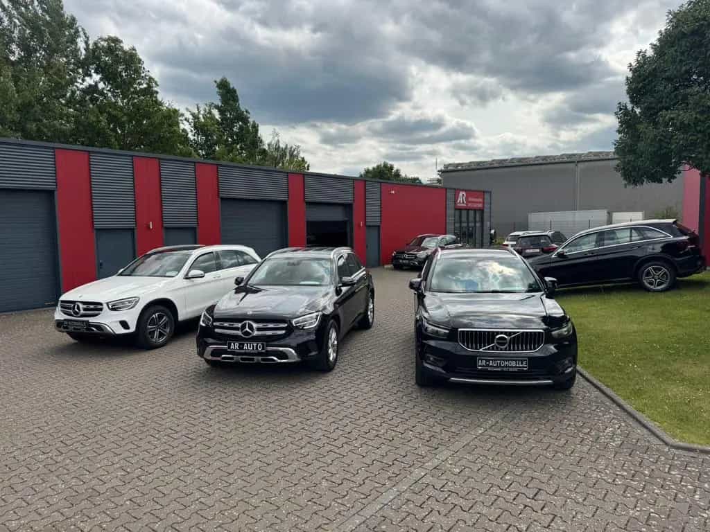 Mercedes-Benz C-Class 300d Lim Avantgarde LED AHK Panoramadach Night 06/2022-photo-9
