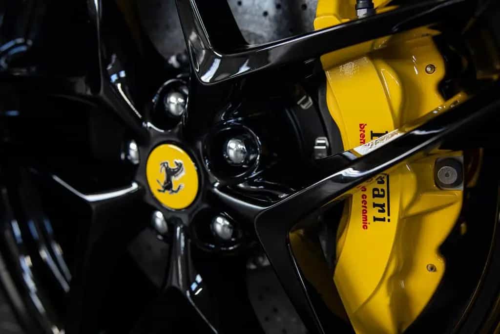 Ferrari Roma Spider AFS3 360° HIFI-Sound Daytona-Seats 02/2025-photo-2