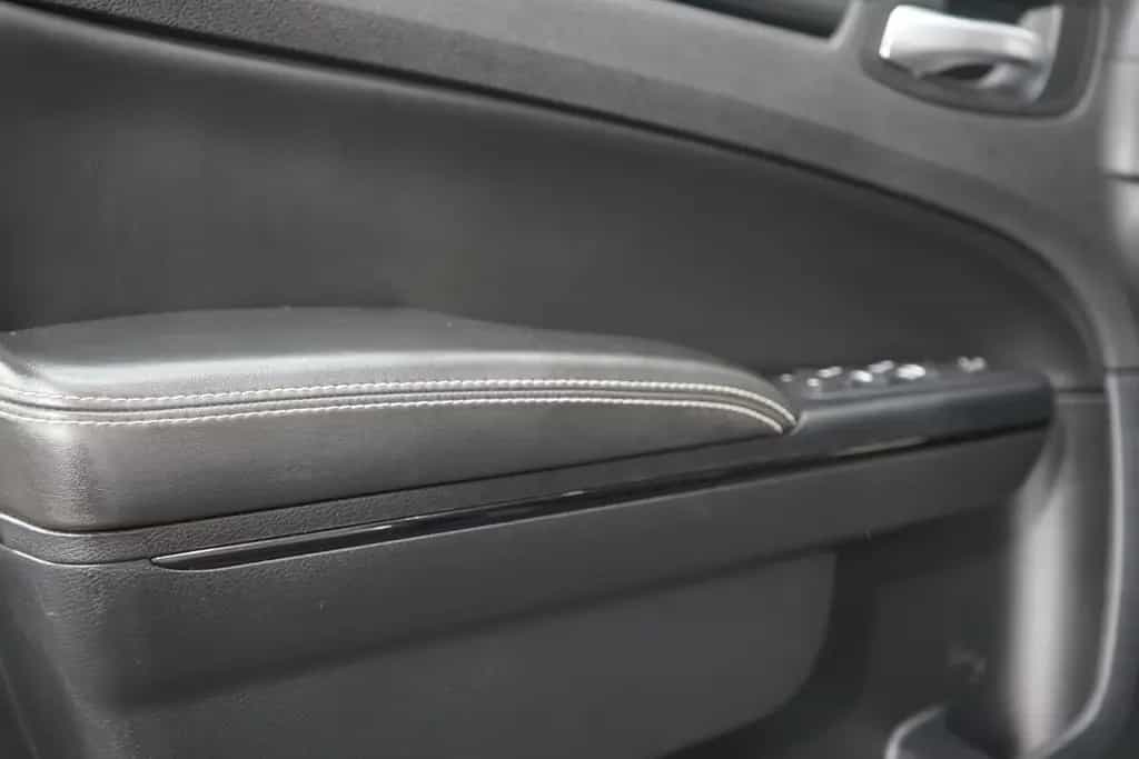 Chrysler 300C S Lim. *3.Hand*Unfallfrei*Kamera*Pano* 07/2015-photo-17