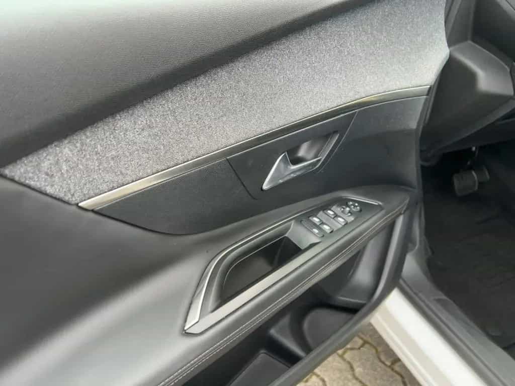 Peugeot 3008 Allure 08/2018-photo-15