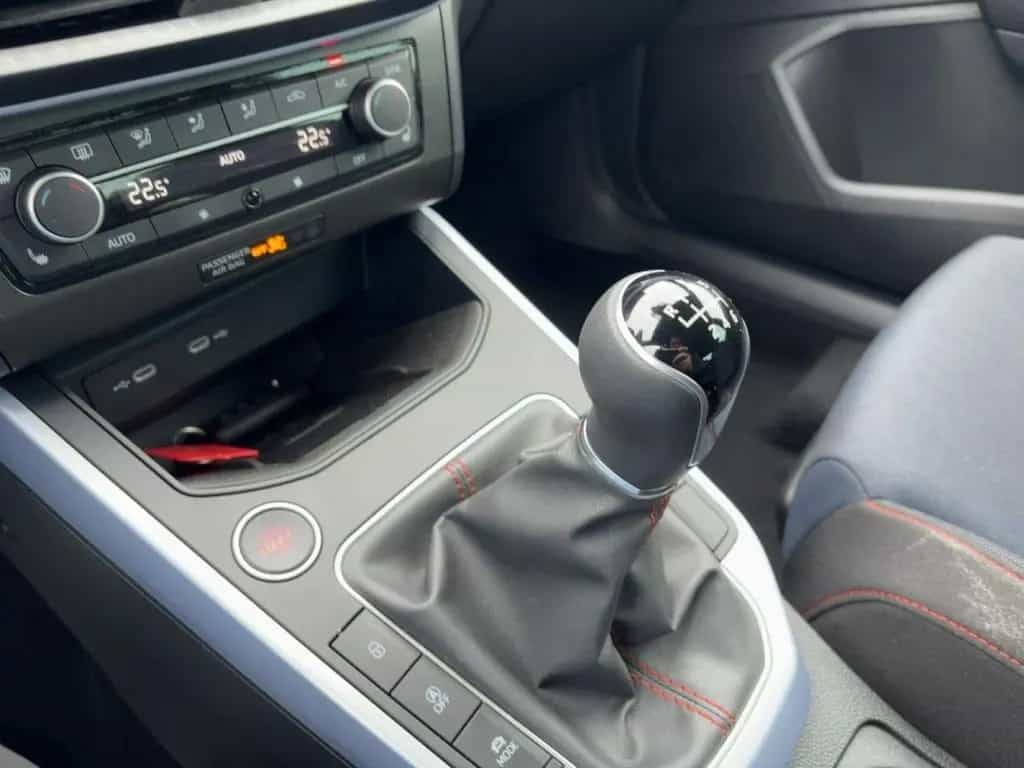 Seat Arona FR-Line, LED, Kamera, SHZ 05/2024-photo-13