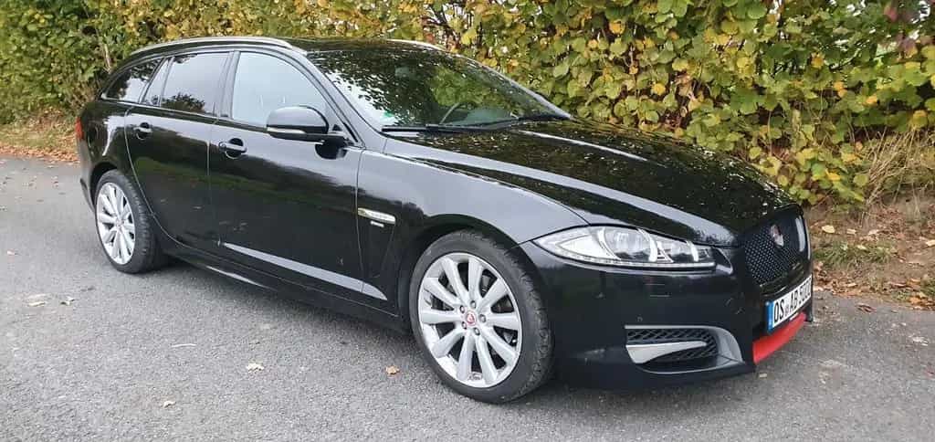 Jaguar XF 3.0 L V6 Diesel Sportbrake - Xenon Leder Navi 08/2015-photo-1