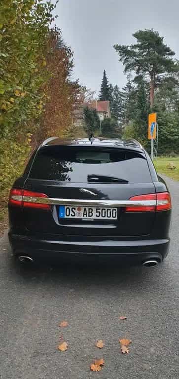 Jaguar XF 3.0 L V6 Diesel Sportbrake - Xenon Leder Navi 08/2015-photo-6