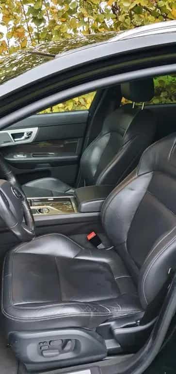 Jaguar XF 3.0 L V6 Diesel Sportbrake - Xenon Leder Navi 08/2015-photo-8