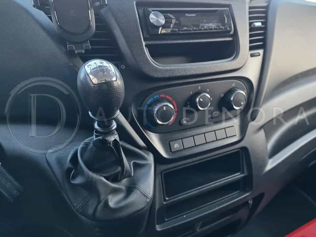 Iveco Daily 35C12V BTor 2.3 HPT PM-SL-TA-RG Furg 01/2019-photo-9