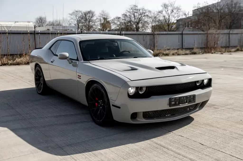 Dodge Challenger SRT8 6.4 392HEMI Czech Registration 01/2012-photo-5