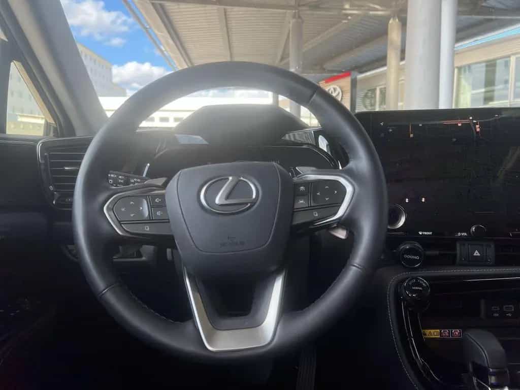 Lexus NX 350h NX 350 h   Luxury Line 10/2025-photo-12