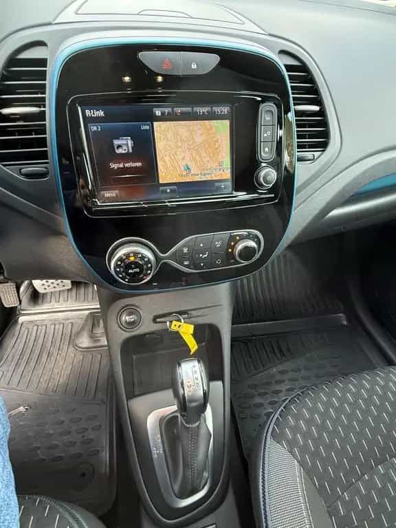 Renault Captur Intens & behinderte Einrichtung & 95000 k 08/2019-photo-17