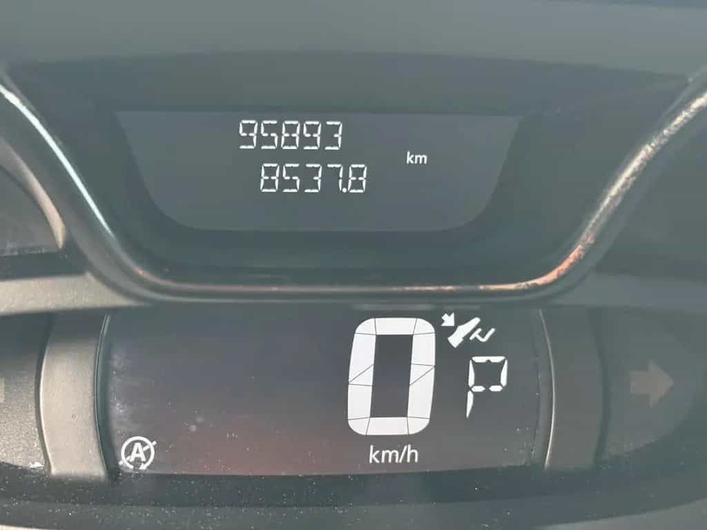 Renault Captur Intens & behinderte Einrichtung & 95000 k 08/2019-photo-6