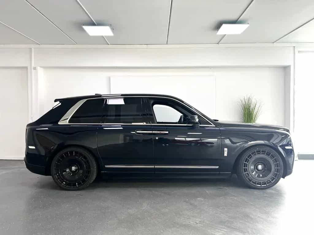 Rolls-Royce Cullinan V12 * 24 Zoll* Wartung NEU*AHK* 11/2018-photo-2