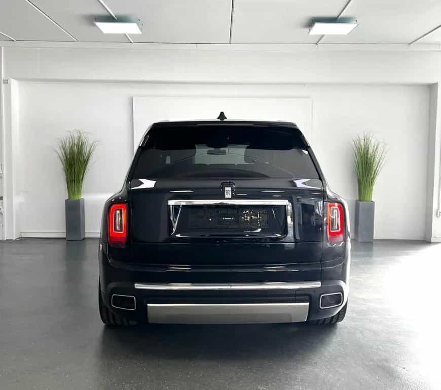 Rolls-Royce Cullinan V12 * 24 Zoll* Wartung NEU*AHK* 11/2018-photo-6
