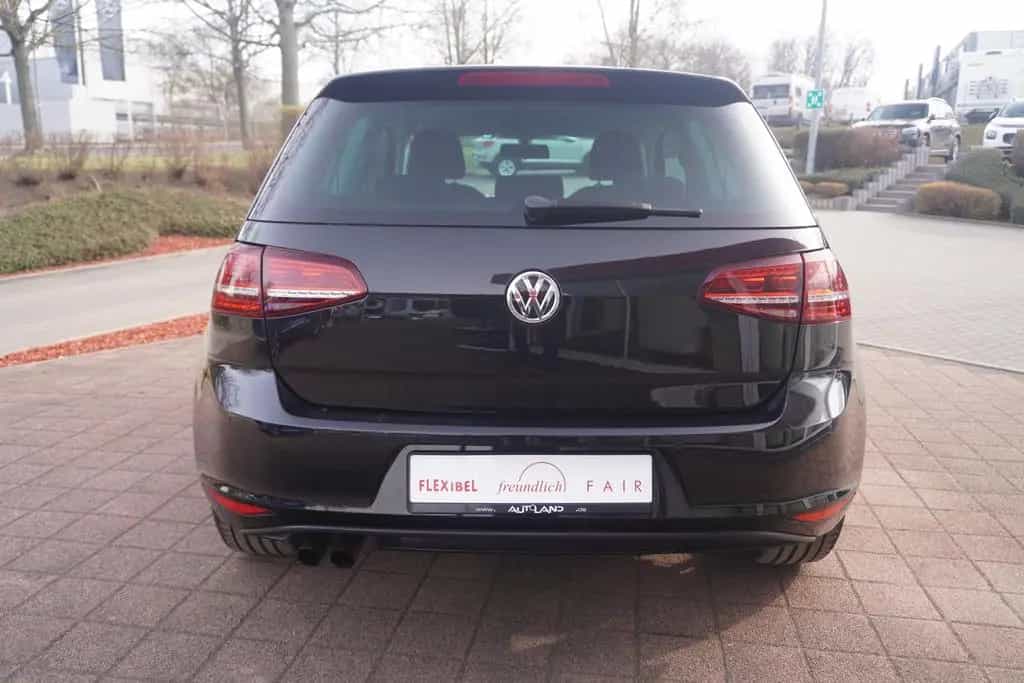 Volkswagen Golf VII 1.4 TSI Allstar DSG PDC SHZ Temp AHK 05/2016-photo-3