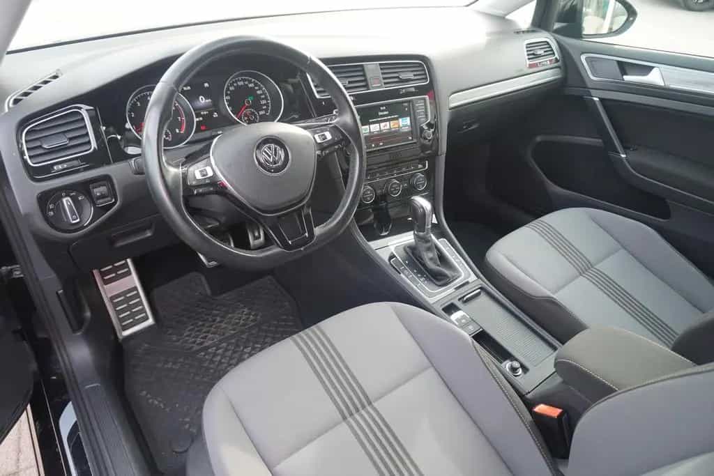 Volkswagen Golf VII 1.4 TSI Allstar DSG PDC SHZ Temp AHK 05/2016-photo-7