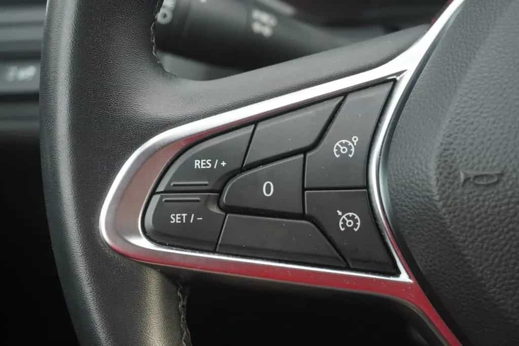 Renault Captur II 1.0 TCE LED Spurhalte Tempomat Klima 06/2020-photo-22