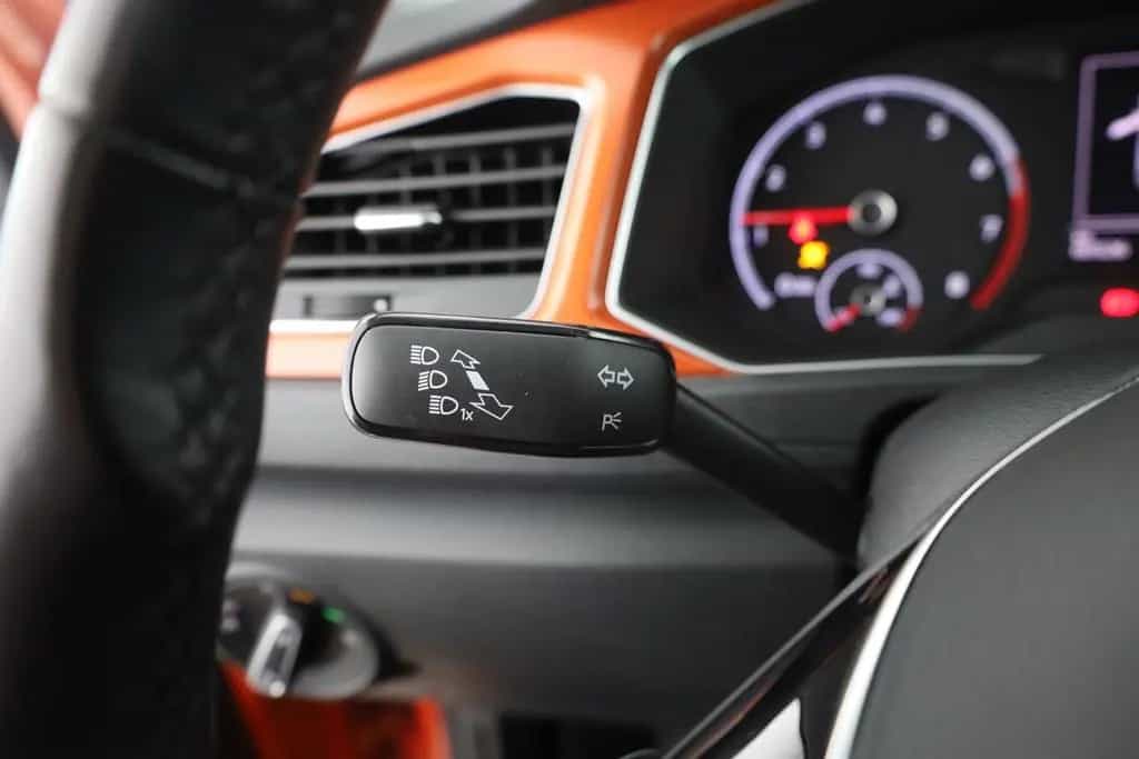 Volkswagen T-Roc 1.5 TSI DSG Style LED Navi Sitzheizung PDC 05/2019-photo-17
