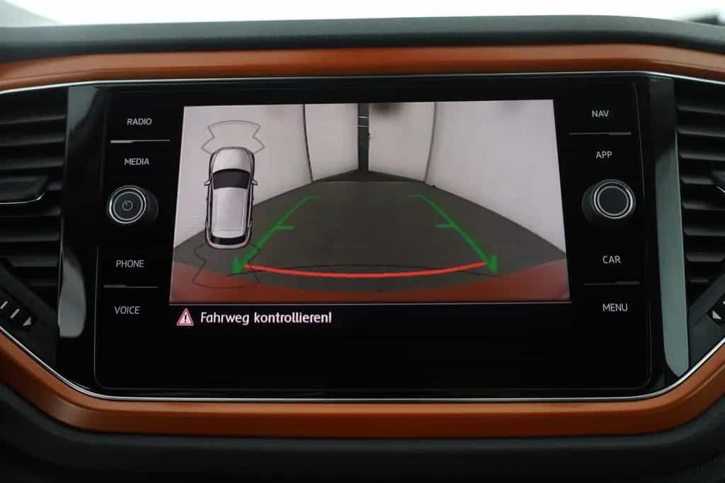 Volkswagen T-Roc 1.5 TSI DSG Style LED Navi Sitzheizung PDC 05/2019-photo-25