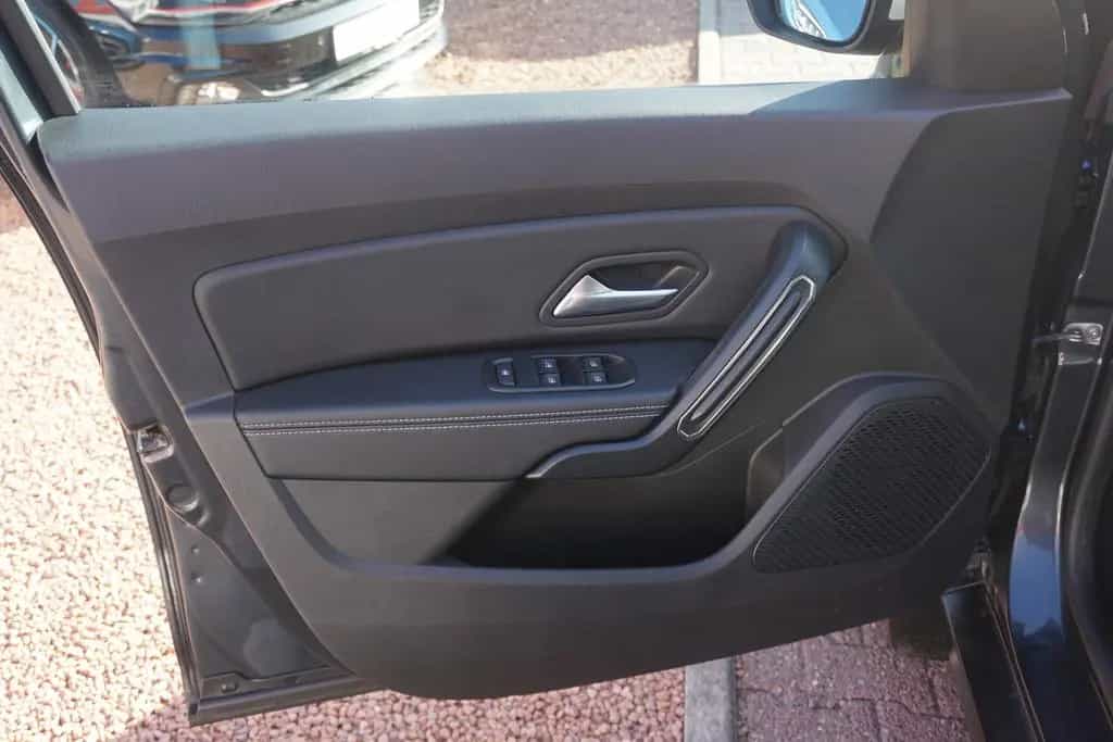 Dacia Duster II TCE Prestige 4WD Navi Totwinkel 360° 01/2020-photo-23