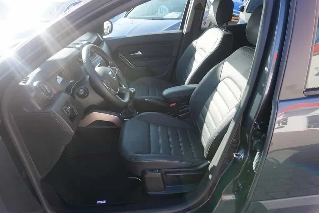 Dacia Duster II TCE Prestige 4WD Navi Totwinkel 360° 01/2020-photo-24