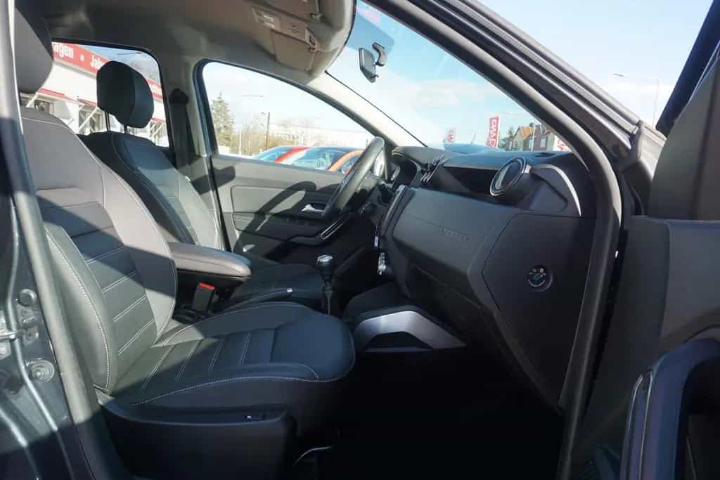 Dacia Duster II TCE Prestige 4WD Navi Totwinkel 360° 01/2020-photo-25