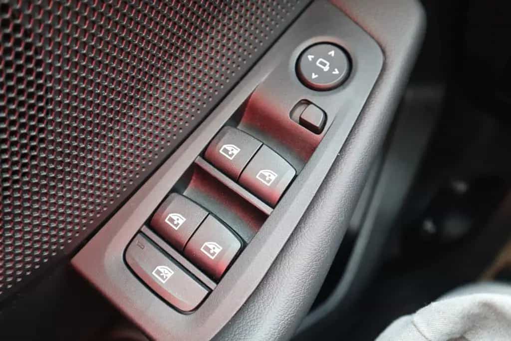 BMW 1 Series 118i Advantage LED Navi Virtual Cockpit PDC DAB 06/2021-photo-17