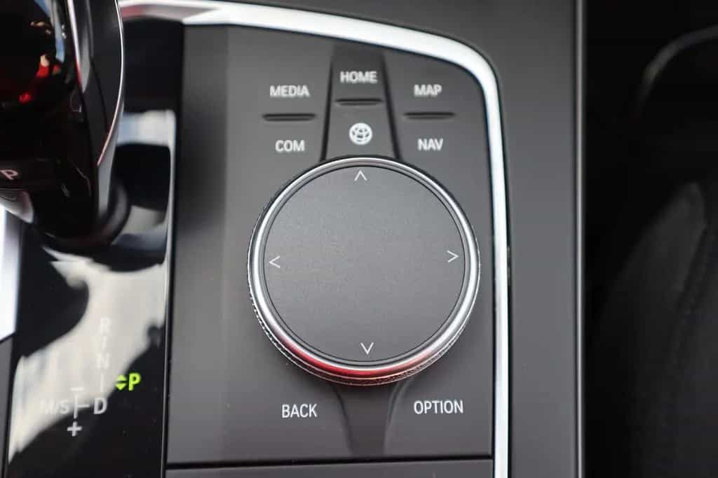 BMW 1 Series 118i Advantage LED Navi Virtual Cockpit PDC DAB 06/2021-photo-27