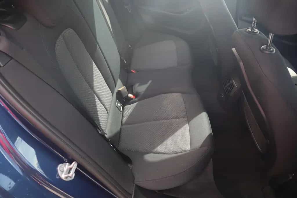 BMW 1 Series 118i Advantage LED Navi Virtual Cockpit PDC DAB 06/2021-photo-28