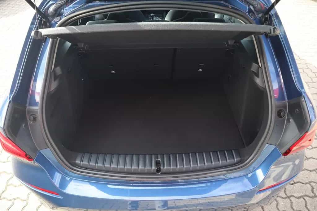 BMW 1 Series 118i Advantage LED Navi Virtual Cockpit PDC DAB 06/2021-photo-29
