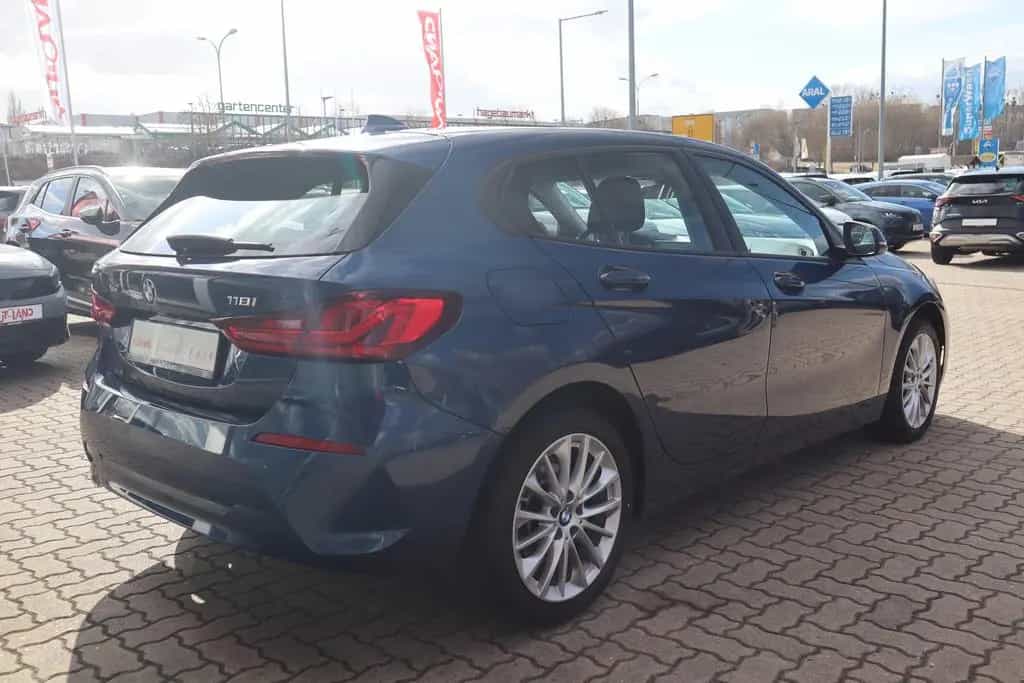 BMW 1 Series 118i Advantage LED Navi Virtual Cockpit PDC DAB 06/2021-photo-4