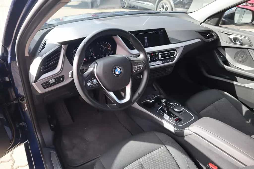 BMW 1 Series 118i Advantage LED Navi Virtual Cockpit PDC DAB 06/2021-photo-9
