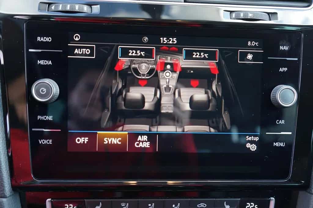 Volkswagen Golf VII Variant 1.5 TSI Join Navi Klimaaut. ACC 11/2018-photo-23