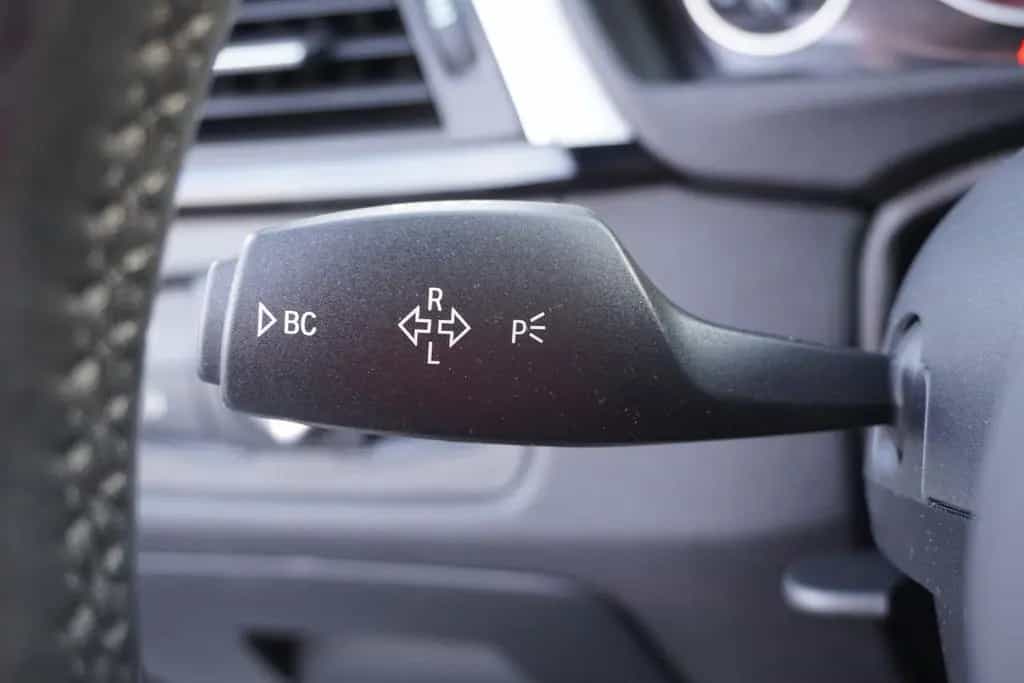 BMW 3 Series 318i M Sport Shadow Aut. LED Navi Panorama Leder 04/2017-photo-21