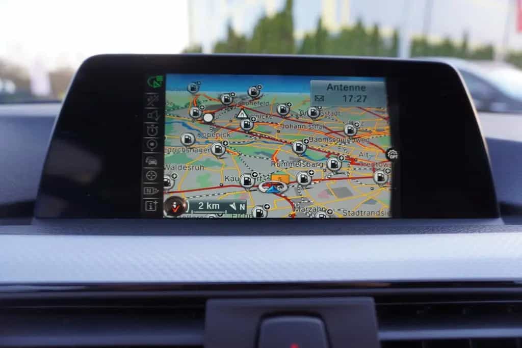 BMW 3 Series 318i M Sport Shadow Aut. LED Navi Panorama Leder 04/2017-photo-25